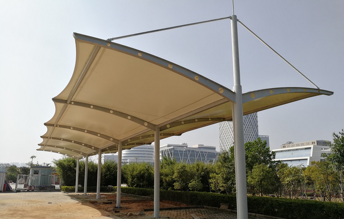 拉桿式膜結(jié)構(gòu)停車篷
