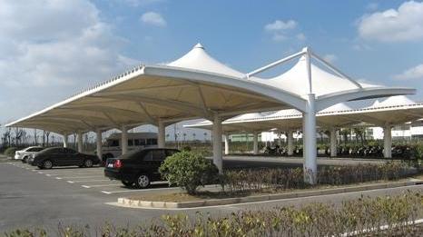 尖頂式膜結構停車篷