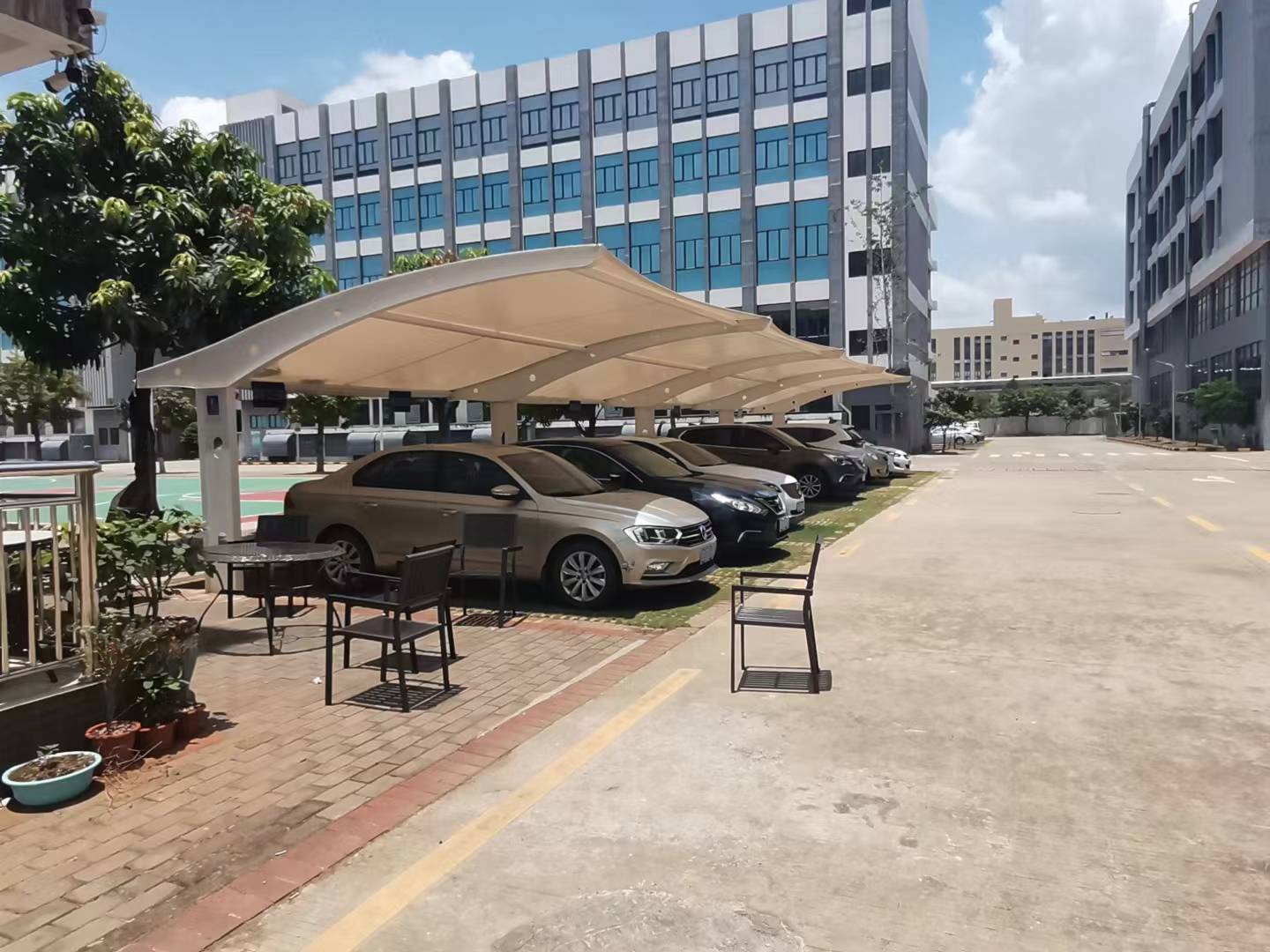 膜結(jié)構(gòu)停車篷