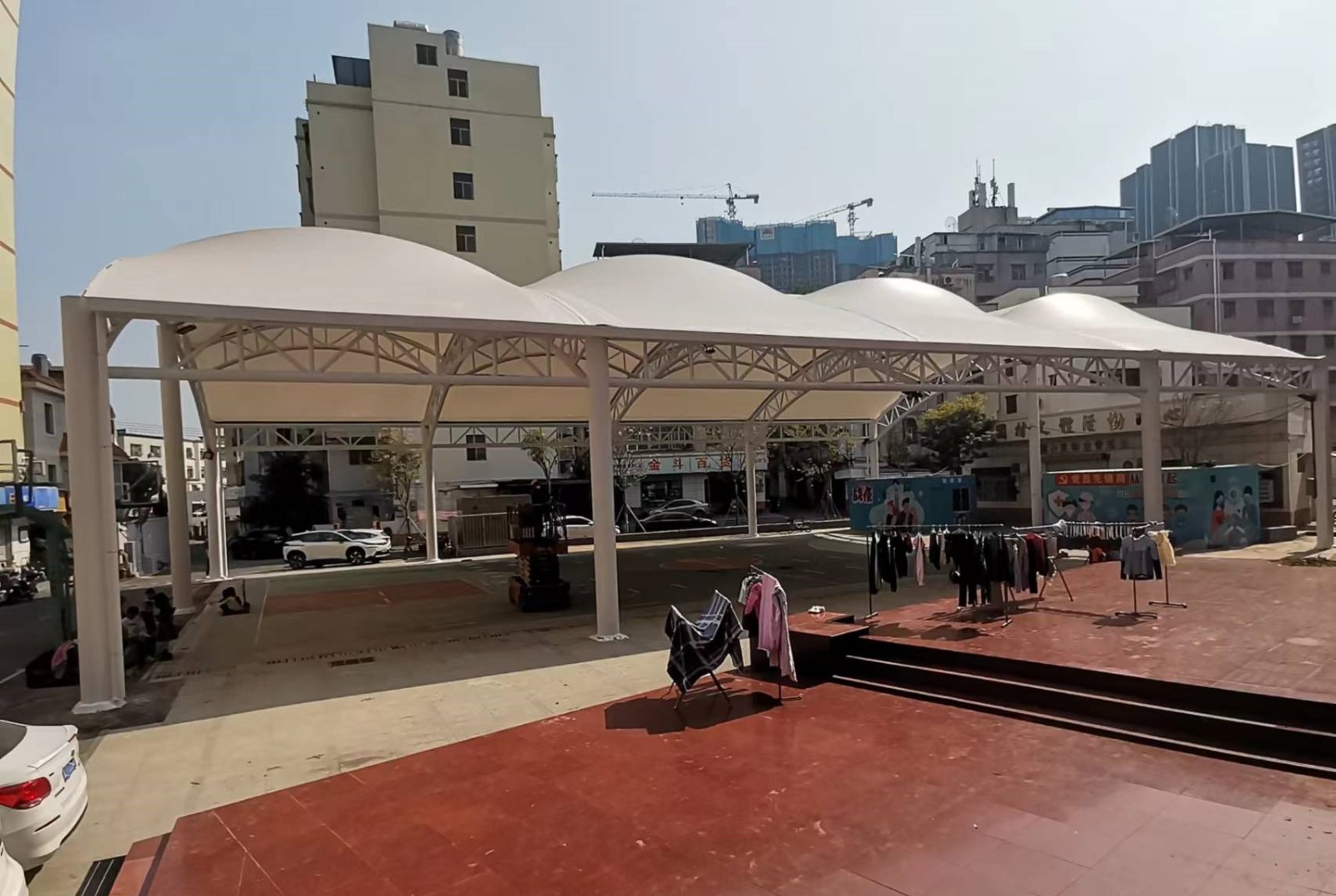 體育設(shè)施膜結(jié)構(gòu)遮陽篷